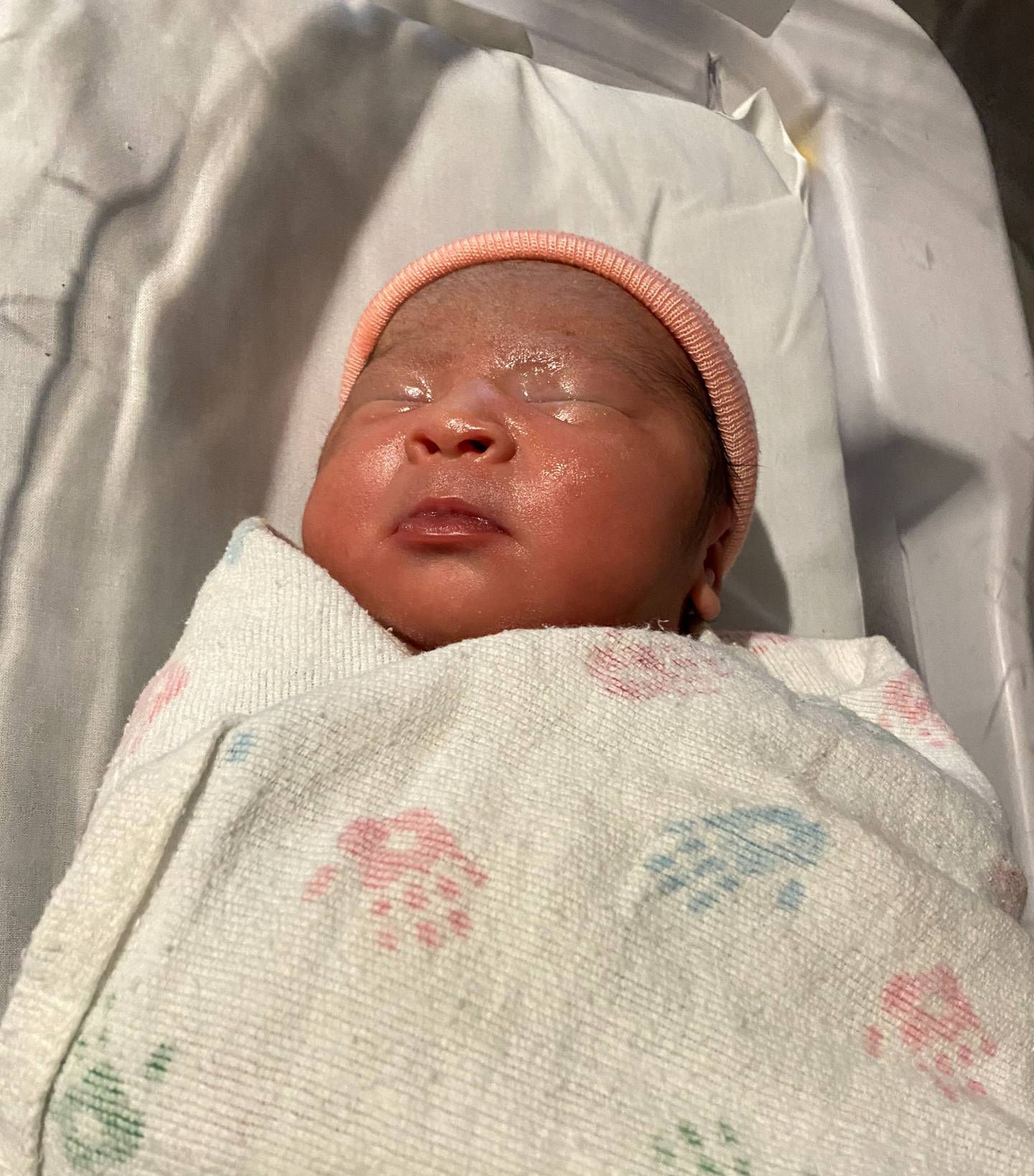 Camila Albarran was born at 12:08 p.m. Wednesday at Northwestern Medicine Huntley Hospital to parents Susana Flores Cruz and Esteban Albarran of Woodstock