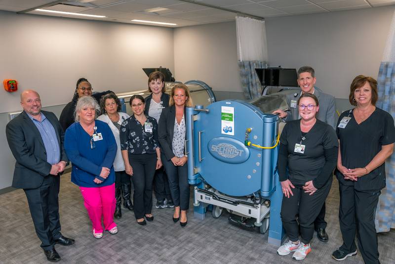 Silver Cross Hospital - Silver Cross Wound Healing Center Offers Hyperbaric Oxygen Therapy