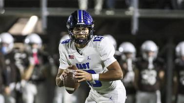 Lincoln-Way East QB Jonas Williams named Illinois Gatorade Football Player of the Year
