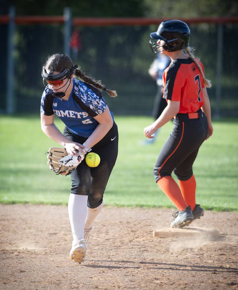 Central's Lia Prairie fields a wide throw at second base as Beecher's Ashley Lorezatti takes second safely in the sixth inning of a game on April 29, 2025.