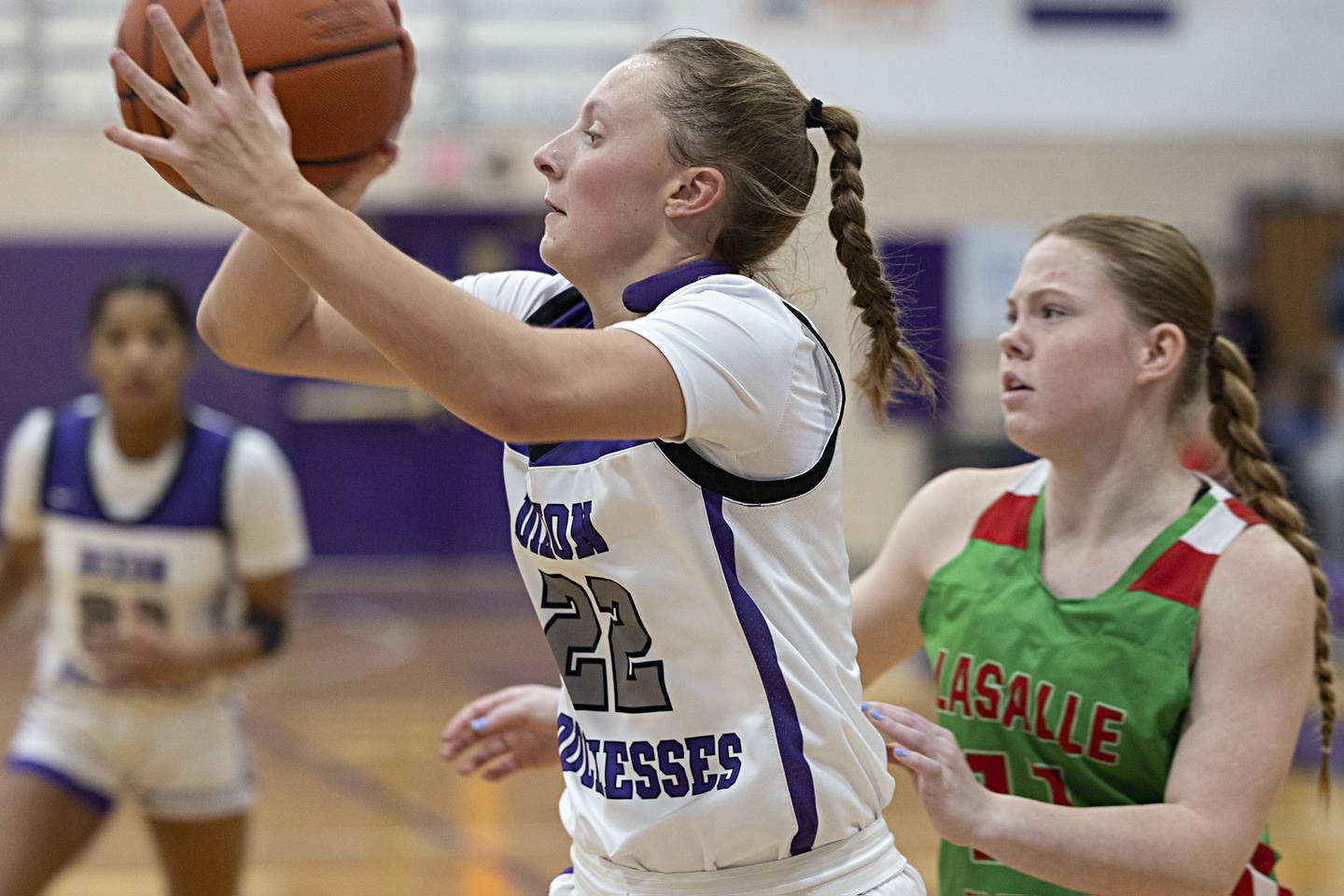 Dixon’s Katie Drew makes a pass against LaSalle-Peru Thursday, Nov. 30, 2023 in Dixon.