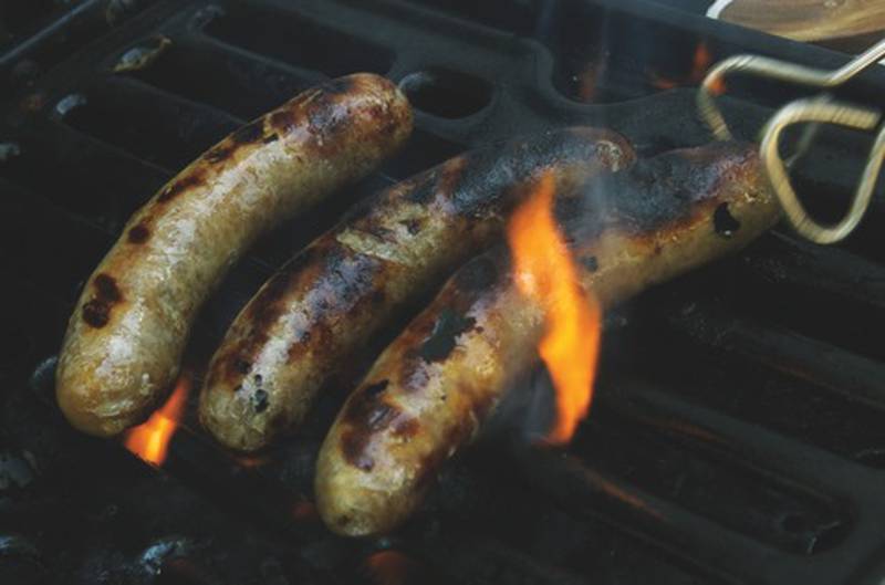 There are many different ways to cook bratwurst – try them all.