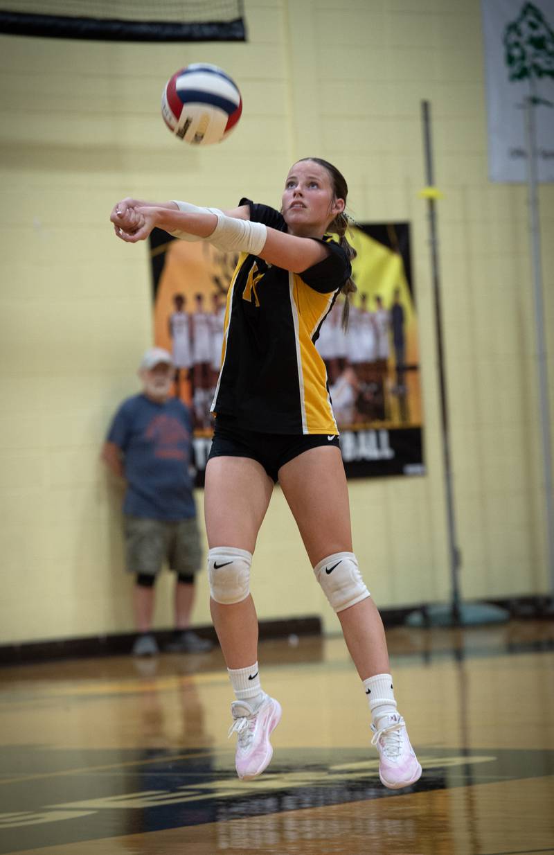 Herscher's Emery Fritz makes a return hit in a match against Clifton Central on Monday, September 29, 2025.