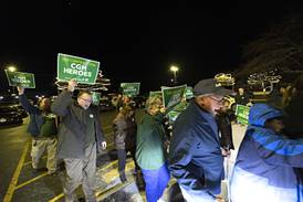 Union members protest lack of contract at CGH, two years after certification