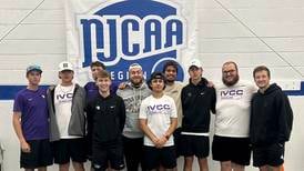 IVCC men’s tennis qualifies for national tournament