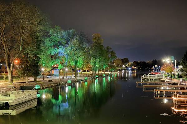 Operation Green Light in McHenry honors Veterans Day, plus other vets’ events