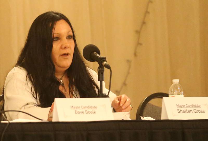 Mendota 4th Ward candidate Shallen Gross speaks during a candidate forum on Tuesday, March 11, 2025 at the Mendota Civic Center. The event was put on by the Mendota Chamber of Commerce.