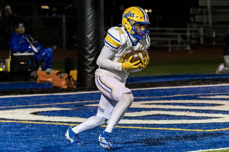 Sandburg's Liibo Debela receives a punt during a varsity football game against Lincoln-Way East at Lincoln-Way East on Oct. 23, 2025.