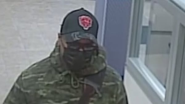 FBI releases photos of suspect in St. Charles armed bank robbery, seeks public help