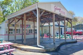 Marseilles ice cream shop opens for season