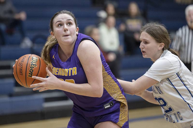 Mendota’s Reanna Brant looks to put up a shot Monday, Dec, 12, 2022 against Newman.