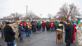 ICE ‘overreach’ target of Indivisible Kankakee rally