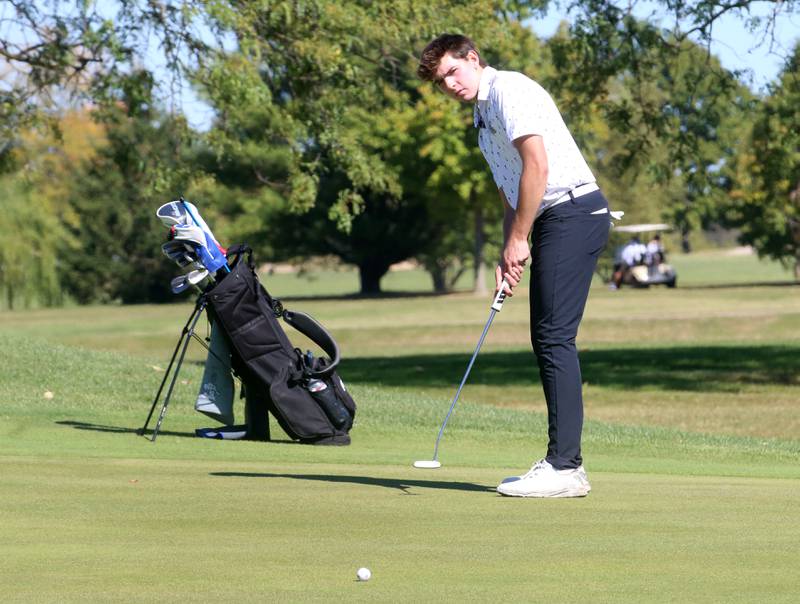 Kaneland's Brayden Seaton puts on the 12th hole during the Class 2A Regional golf meet on Wednesday, Oct. 2, 2024 at Senicas Oak Ridge Golf Club in La Salle.