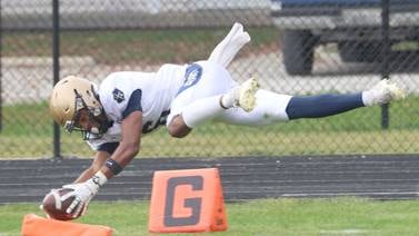 GCMS adjusts on the fly, tops Marquette 28-6 in 1A playoff opener