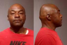 Aurora man charged with burglary, resisting arrest after stealing cash register from a grocery store in Oswego