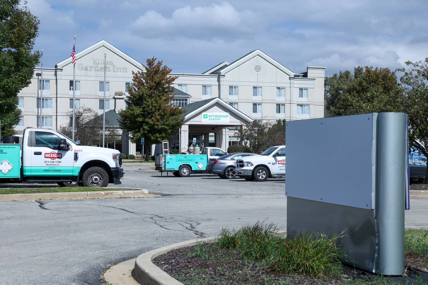 A Wyndham Garden banner hangs on the entrance to the former Hilton Garden Inn in Kankakee where the Hilton signage is removed on Sept. 25, 2025.