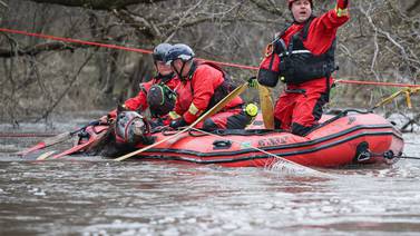 Horse rescued from floodwaters near Marengo after hours-long effort