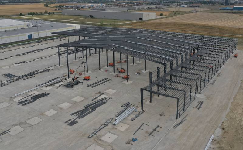 Eakas Corporation has begin construction on a new 280,000 square foot multi-level industrial warehouse on Monday, Oct. 13, 2025 in Peru. in April 2024, Eakas purchased 80 acres from the Illinois Valley YMCA for $2 million in an expansion. Eakas, an automative parts manufacturer, plans to add larger injection molding machines, a new state-of-the-art decorative finish line and increased warehousing to support new business from its customers. The expansion warehouse is located south of North 31st Road and west of Route 251, where Eakas is located. Construction is expected to last until summer 2026.