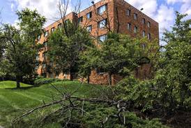 Teen charged with Joliet stabbing at Riverwalk Homes
