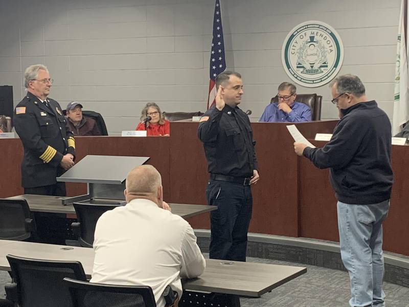 Mendota Fire Department’s newest full-time firefighter/paramedic Ben Daly was sworn in Dec. 18 by Commissioner Billy Kobilsek of the Fire and Police Commission at the Mendota City Council meeting.