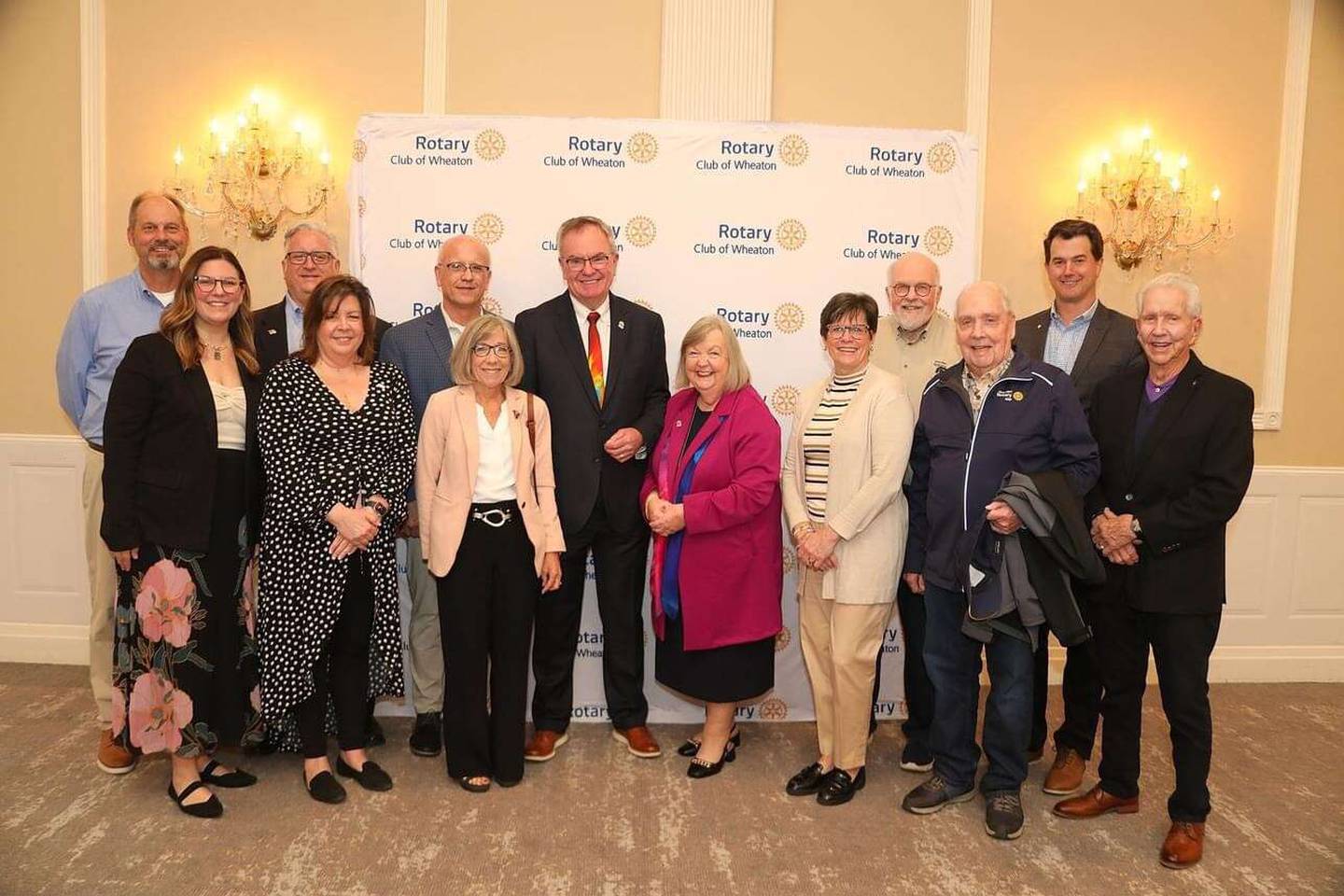 Glen Ellyn Rotary members met with Rotary International President Gordon McInally at the Abbington in Glen Ellyn, a kickoff event for the Fuel Pantry food drive. Many businesses and organizations left with collection boxes to launch the service project.