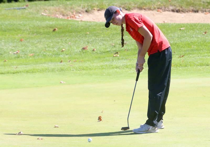 Lincoln-Way Central's Taylor Bush puts during the Class 2A Regional girls golf meet on Tuesday, Oct. 1, 2024 at Senica's Oak Ridge  Golf Club in La Salle.