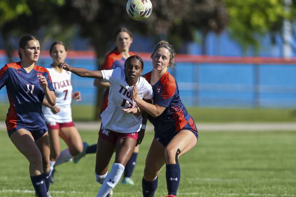 Photos: Oswego vs. Plainfield North girls soccer