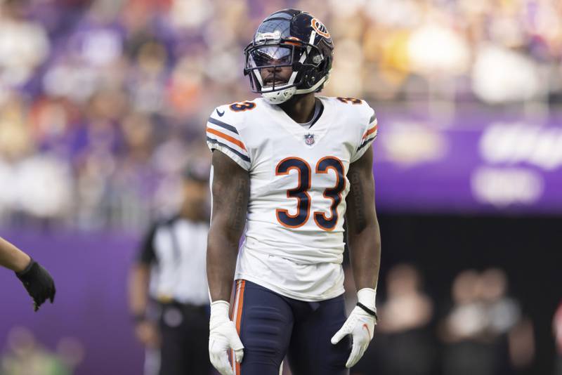 Chicago Bears cornerback Jaylon Johnson lines up against the Minnesota Vikings, Sunday, Jan. 9, 2022, in Minneapolis.