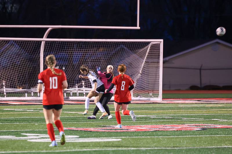 Herscher's Sophie Venckauskas collides with Bradley-Bourbonnais' Kali Andrews-Earling during the Boilermakers' 4-3 victory on Monday, April 6, 2026.