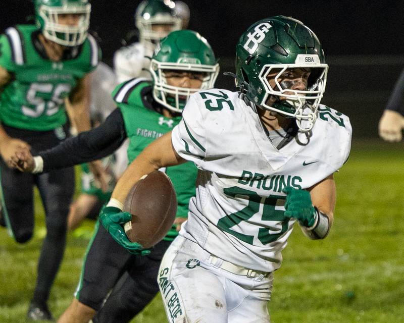 Brennen Hirst (25) of St. Bede runs ball on Friday, Oct. 10, 2025 at Seneca High School in Seneca.