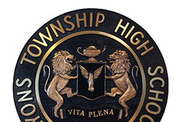 Lyons boys basketball rolls past OPRF: Friday’s Suburban Life sports roundup