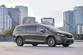 Chrysler Pacifica Hybrid elevates award-winning minivan