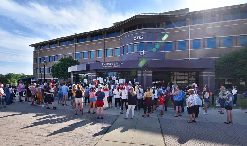 About 140 people came to a rally at the Henry J. Hyde Judicial Office Facility in Wheaton in support of women’s fundamental right to privacy and bodily autonomy on Friday, June 24, 2022.