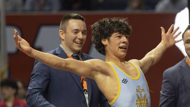 Marquette’s Wesley Janick, Sandwich’s Cooper Corder win 1A state wrestling titles