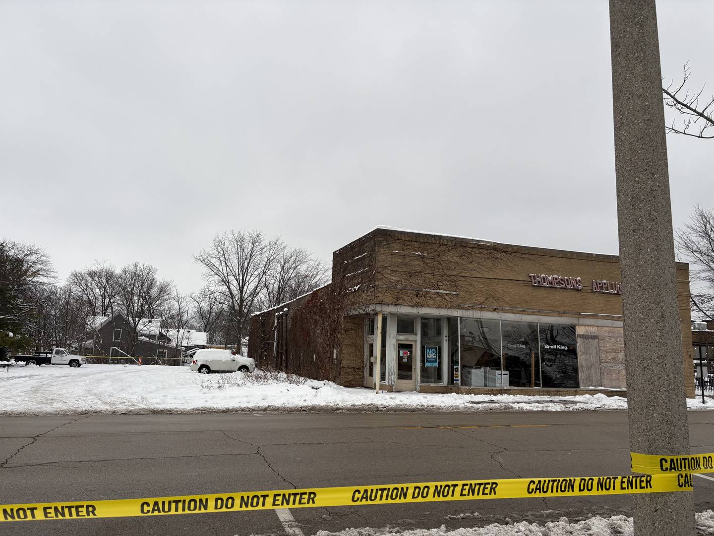 The roof of Thompson's Appliances in downtown Woodstock collapsed on Dec. 3, 2025, and the 300 block of Clay Street downtown was shut down amid worries of additional structural collapse.
