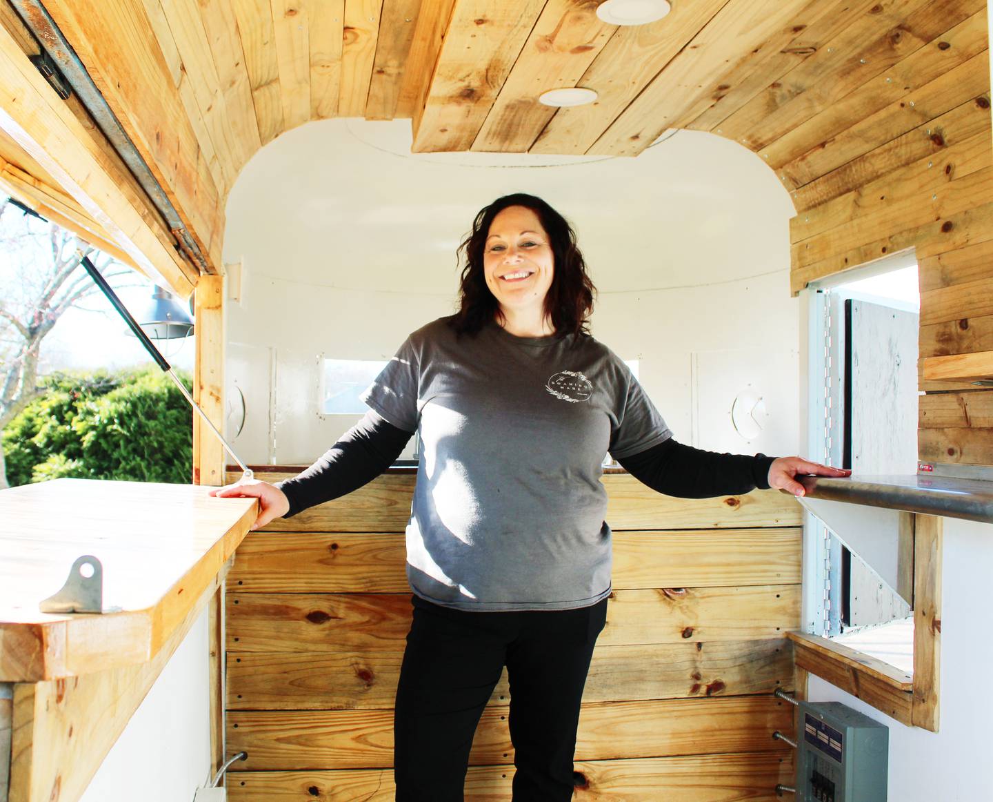 Instead of having a party host take on the responsibility of serving drinks at outdoor weddings, let Lindsay Hardt and The Roaming Mare mobile bar trailer take on that task. "The host always gets stuck cooking and serving their guests, and never actually get to enjoy their own party," Hardt said. "So I thought, what better thing to do than to have a mobile bar that you can cater to any event."