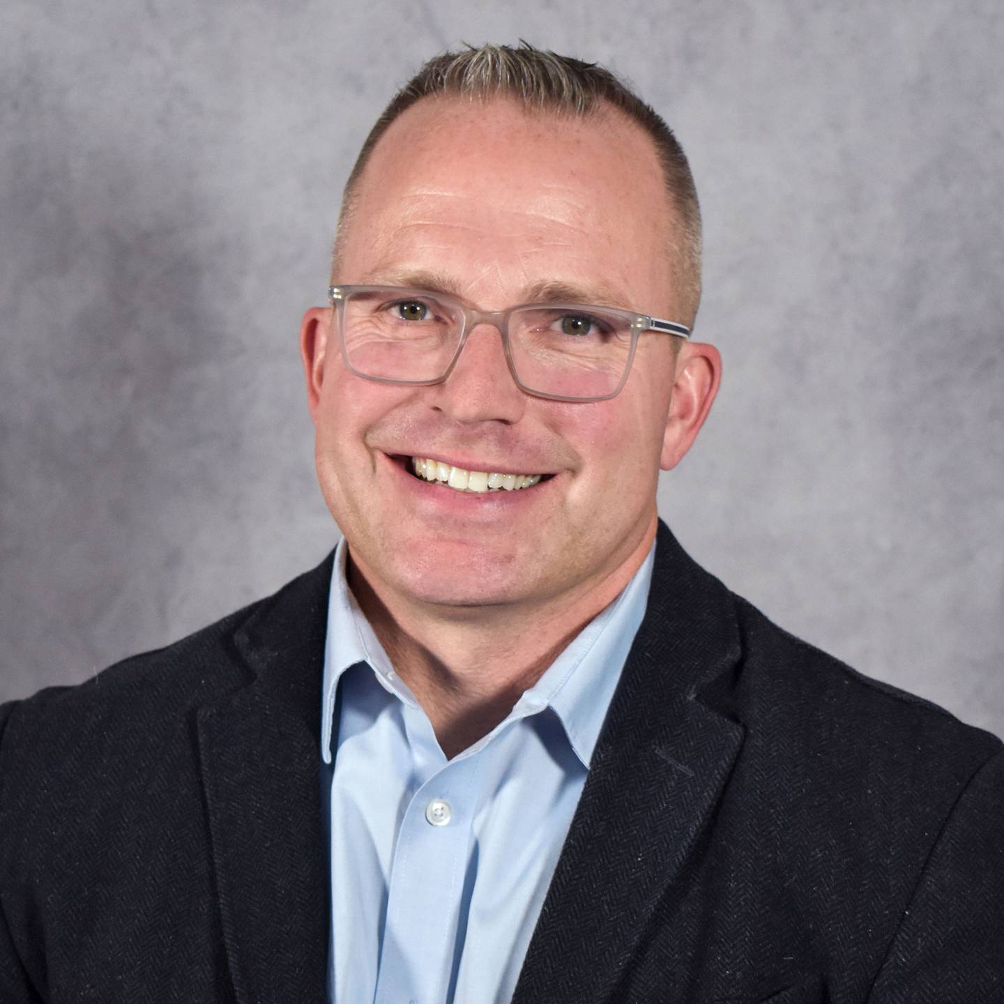 New interim board of education member Derek Patton was sworn in on Jan. 27, 2025.