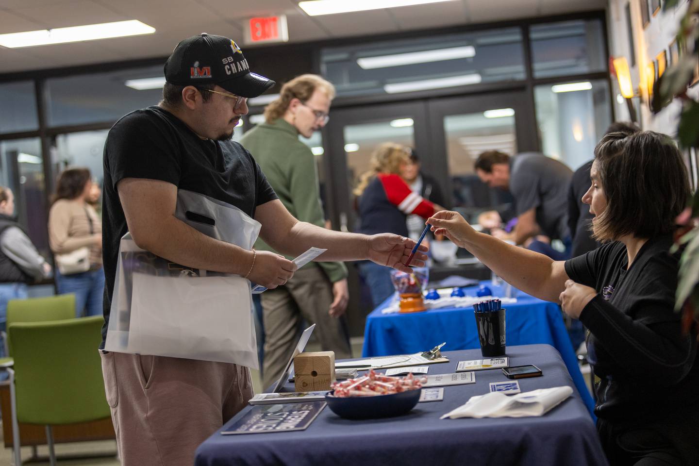 Joliet Junior College students and members of the public registered for the Sept. 6, 2024 event featuring Scott Spiezio, who shared his personal recovery journey. Sponsored by JJC’s new addictions counseling program, the event was a key part of the College’s observance of National Recovery Month.