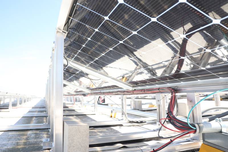 22% of the energy collected, comes from the sun reflecting off of the white roof onto the underside of the solar panal on top of the G&W Electric building in Bolingbrook. G&W Electric was given a rebate of $2.6 million, the largest rebate to date in Illinois, as part of ComEd’s Distributed Generation Rebate Program.