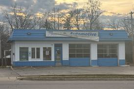 Planned drive-thru Dunkin’ in Crystal Lake draws neighbor pushback: ‘Please don’t dump this on us’