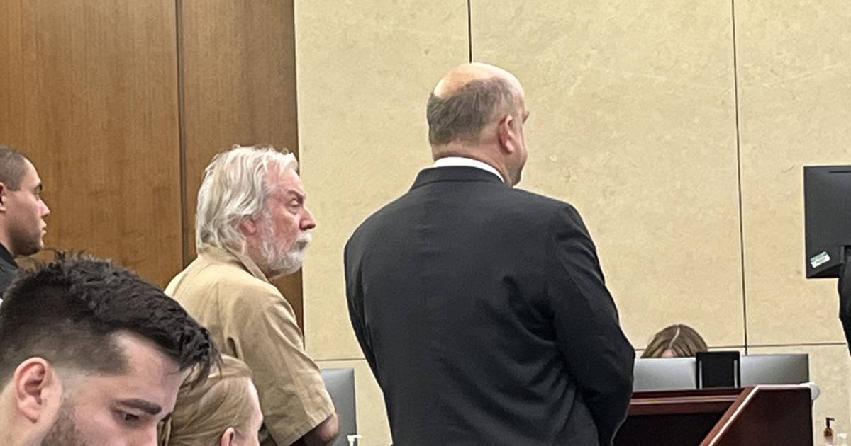 Attorneys for exBolingbrook cop Drew Peterson reviewing mental fitness