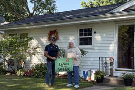 Stover wins Rochelle Chamber Lawn of the Week designation