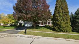 Single-family home sells in Sycamore for $394,000