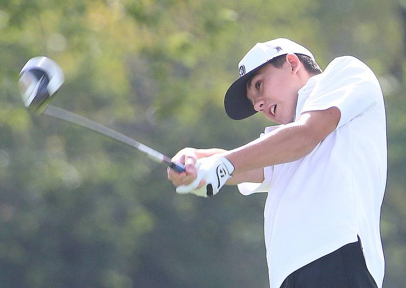 Flanagan's Brady Hart tees off during the Class 1A Regionals on Wednesday, Oct. 1, 2025 at Deer Park Golf Club in Oglesby.