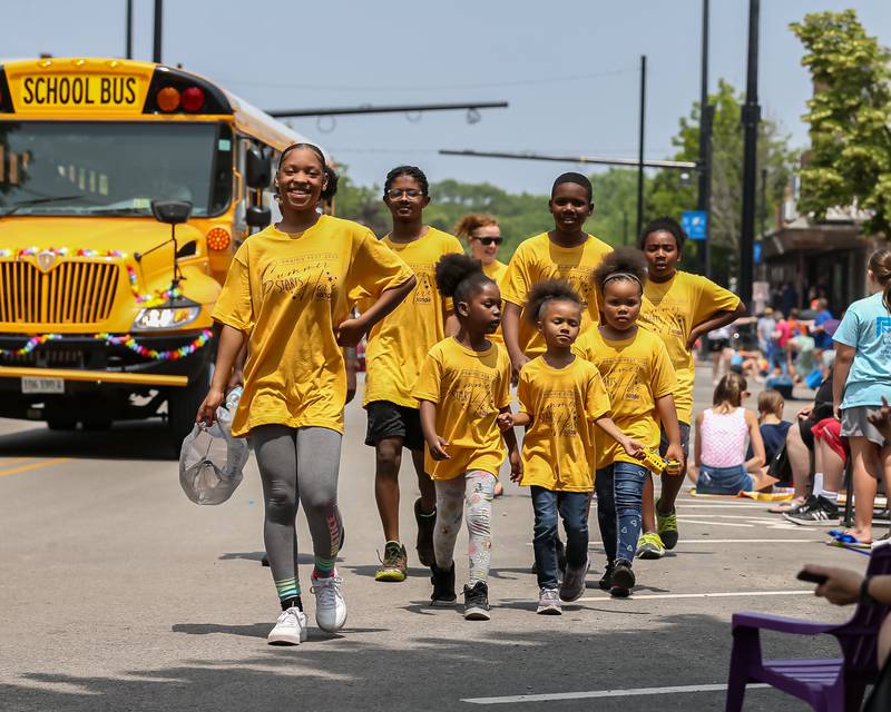 Photos Oswego comes alive with PrairieFest Parade Shaw Local