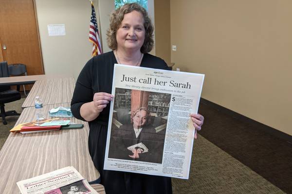 Oswego Public Library Director starting a new chapter as she announces retirement