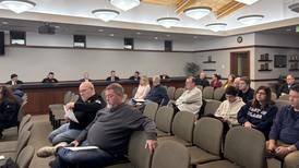 Neighbors oppose gas station, strip mall plan in Lake in the Hills