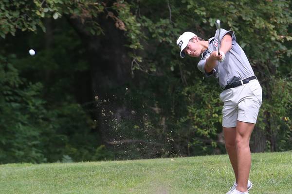 Streator’s Brennen Stilwell wins Bulldogs Invitational in a playoff