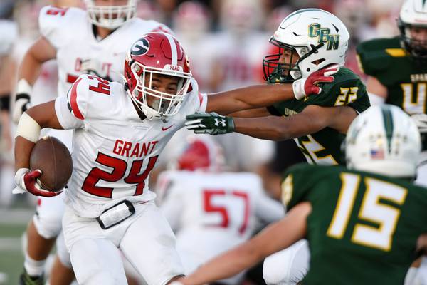 Tyler Zdon’s four touchdowns help Grant roll past Mundelein
