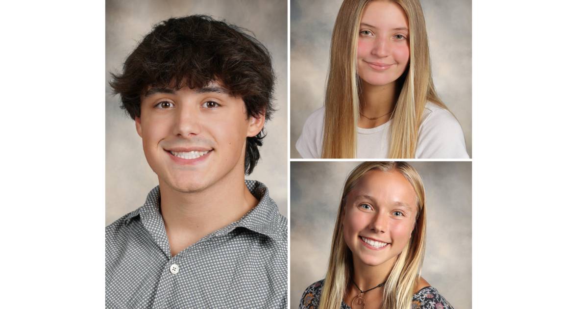 Minooka H.S. covaledictorians and salutatorian share postgraduation